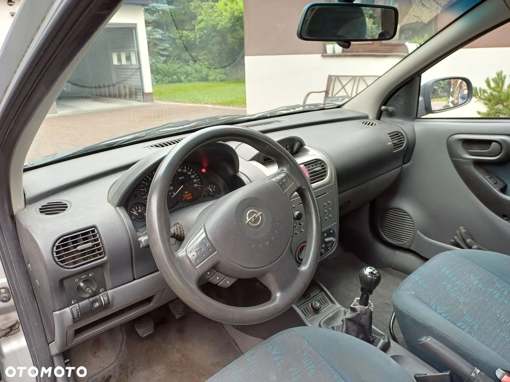 Opel Corsa 1.7 DTI Comfort - 8