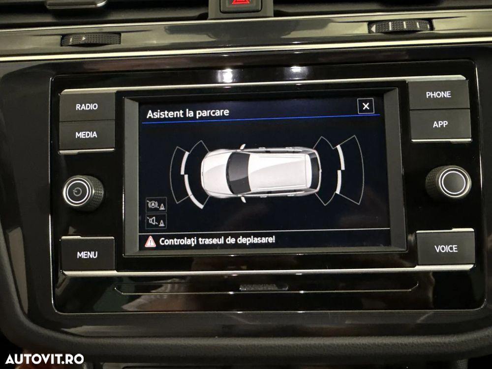 Volkswagen Tiguan - 20