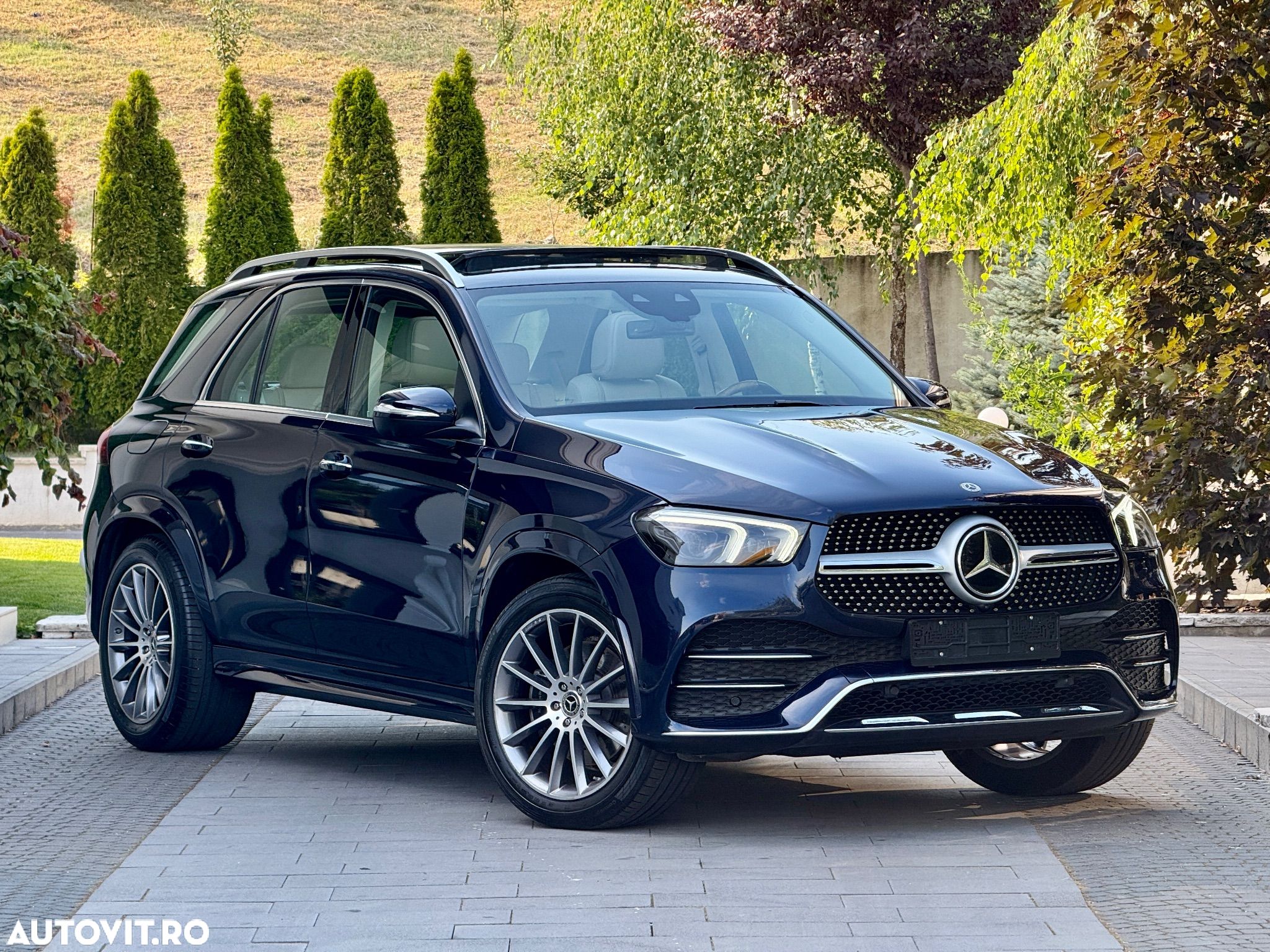 Mercedes-Benz GLE 300 d 4Matic 9G-TRONIC AMG Line - 1