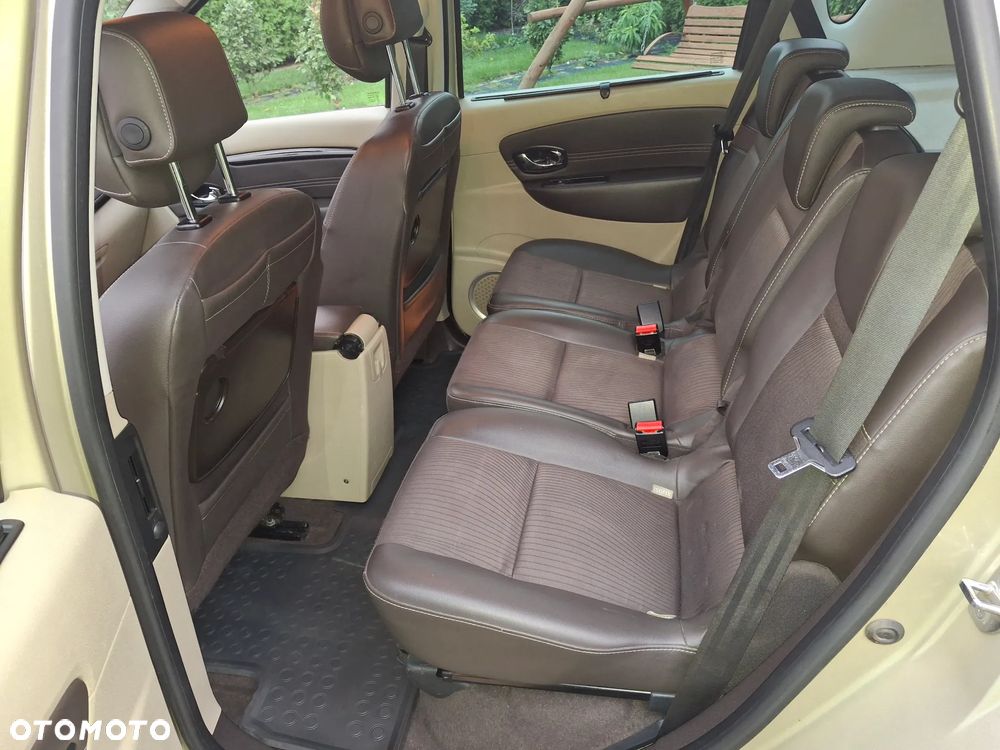 Renault Scenic 1.4 16V TCE Privilege - 13
