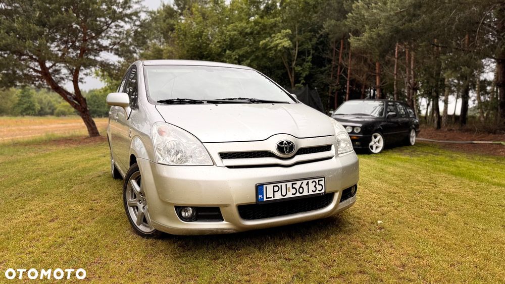 Toyota Corolla Verso 2.0 D-4D Terra - 1