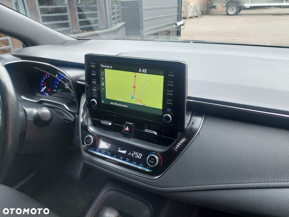 Toyota Corolla 1.8 Hybrid Executive - 21