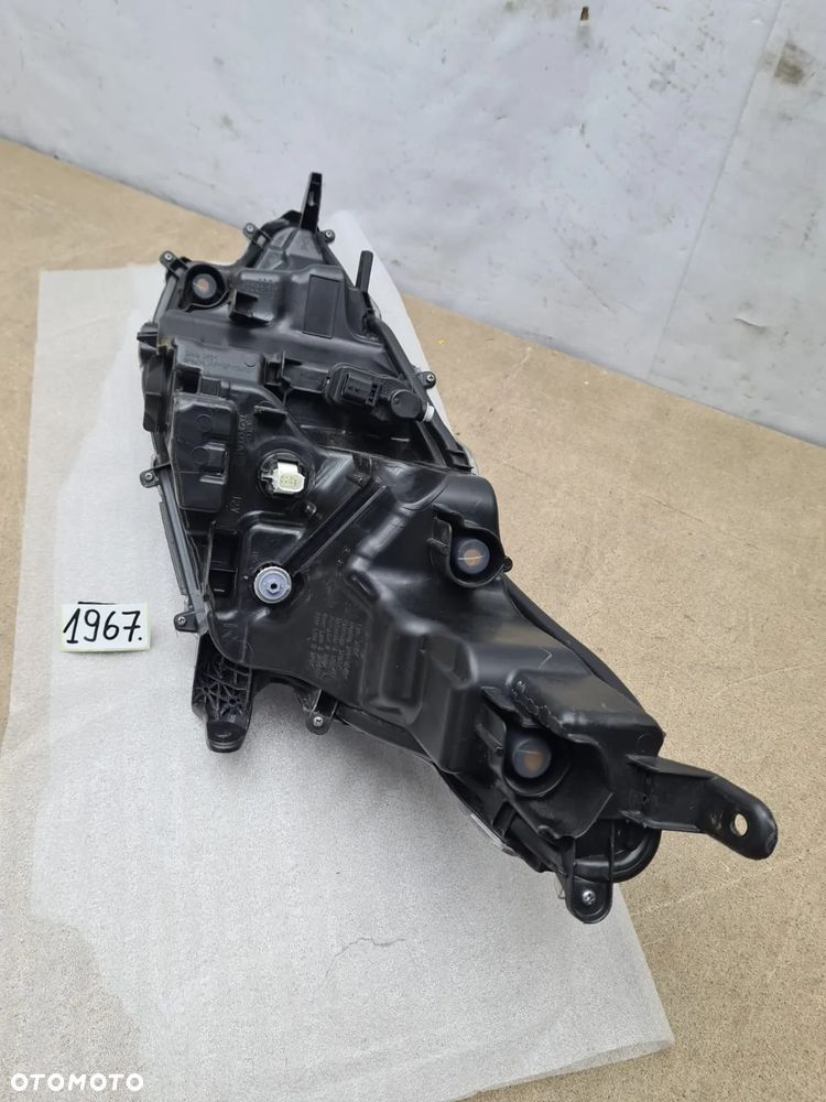 Toyota Yaris 4 IV od20r lampa prawy przód Full Led - 6