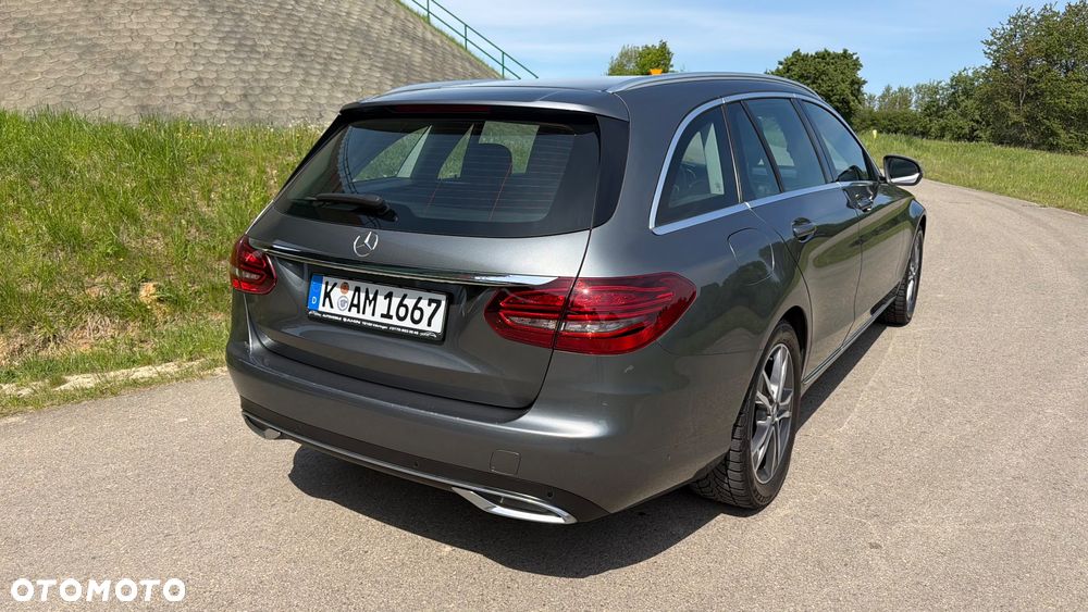 Mercedes-Benz Klasa C 200 d 9G-TRONIC - 37