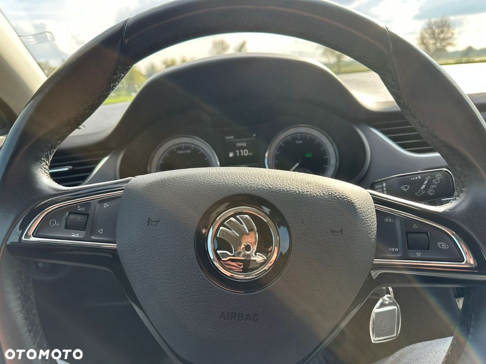 Skoda Octavia 2.0 TDI 4x4 DSG Ambition - 16