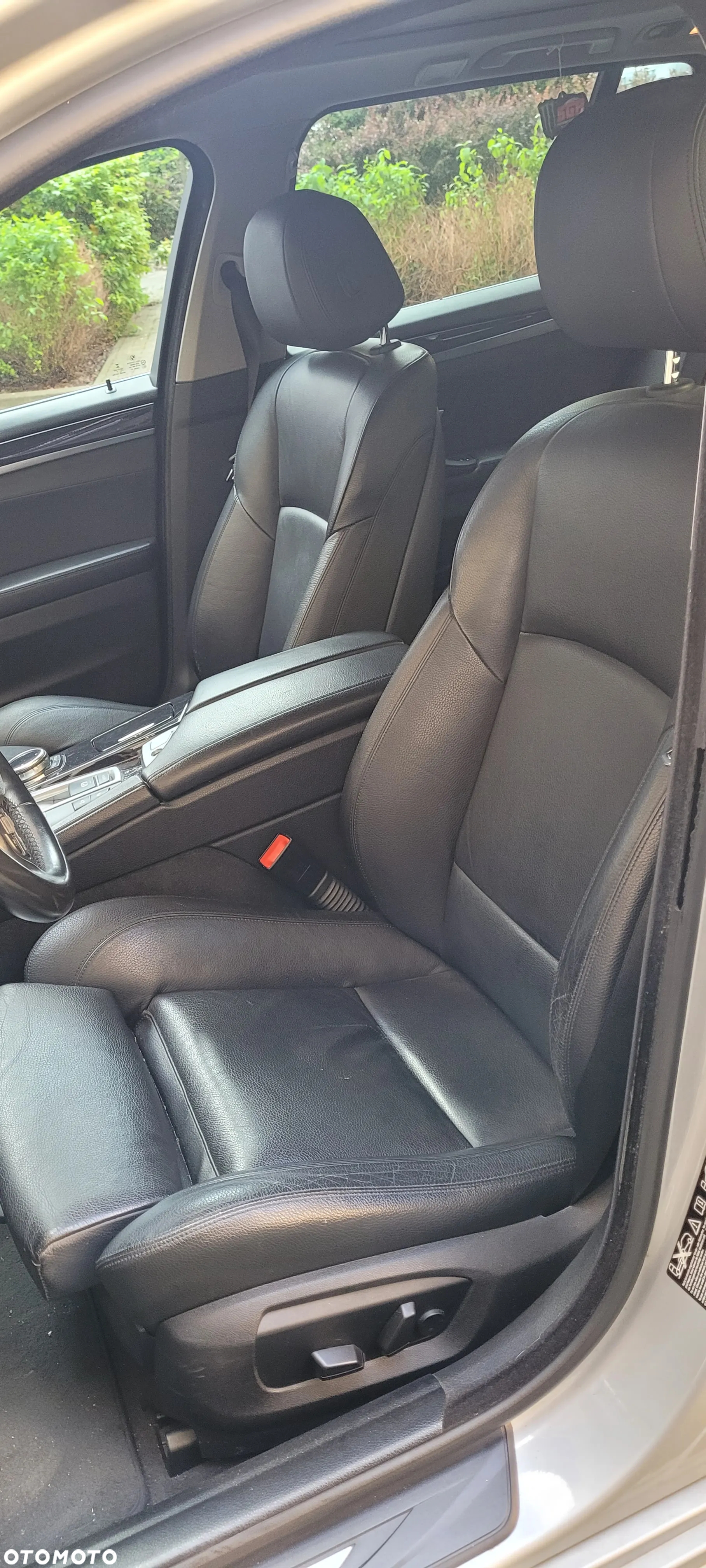 BMW Seria 5 530d xDrive Touring - 6