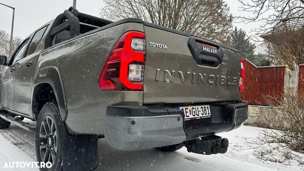 Toyota Hilux 2.8D 204CP 4x4 Double Cab AT Invincible Color Edition - 11