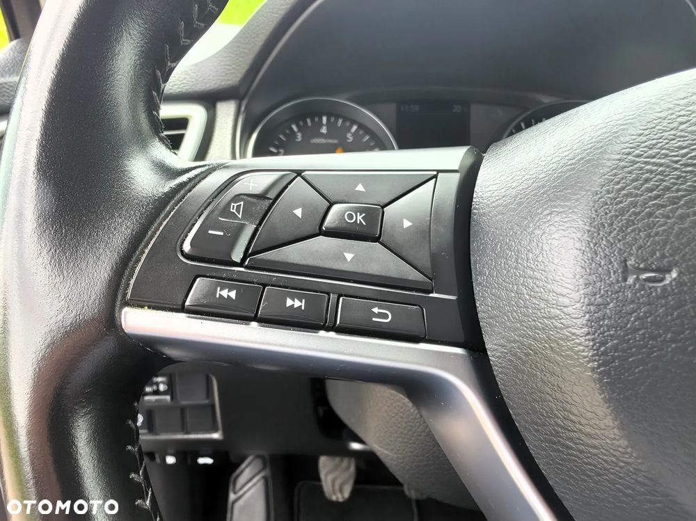 Nissan Qashqai 1.3 DIG-T N-Connecta - 21
