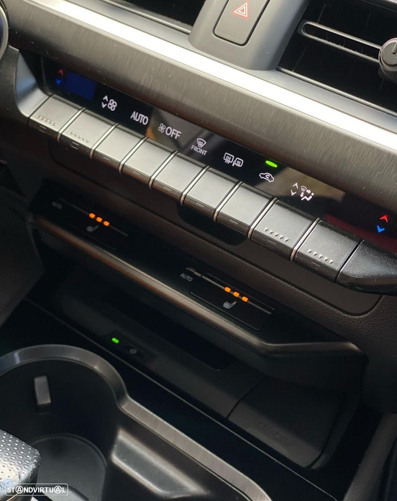 Lexus UX 250h F Sport - 15