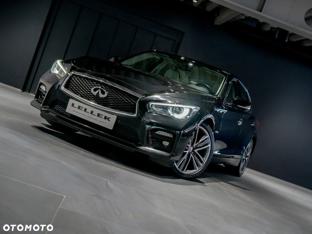 Infiniti Q50 Hybrid Sport Tech - 13