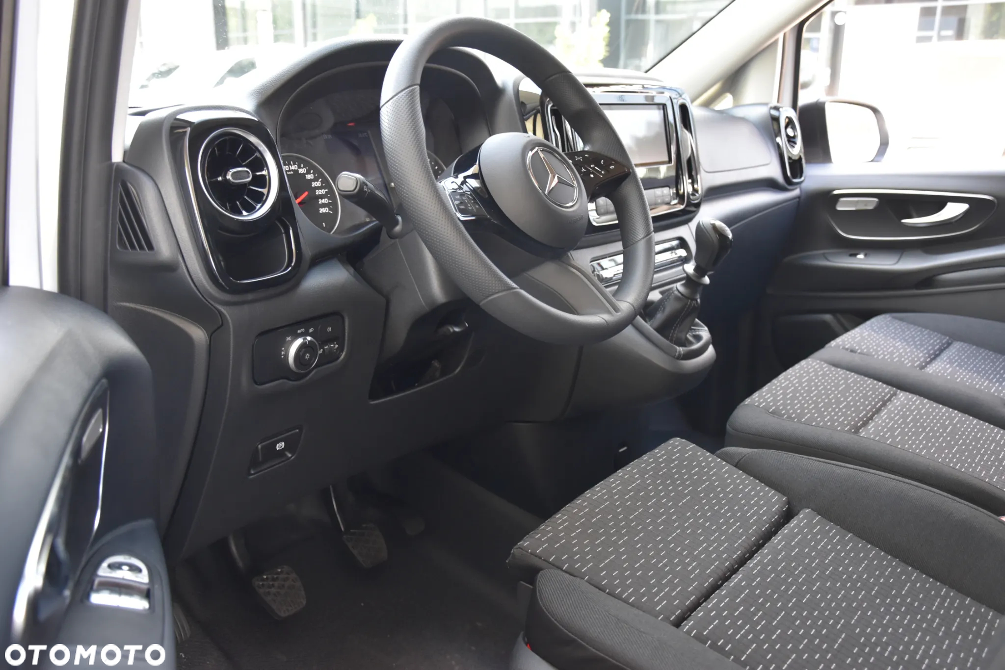 Mercedes-Benz Vito - 8