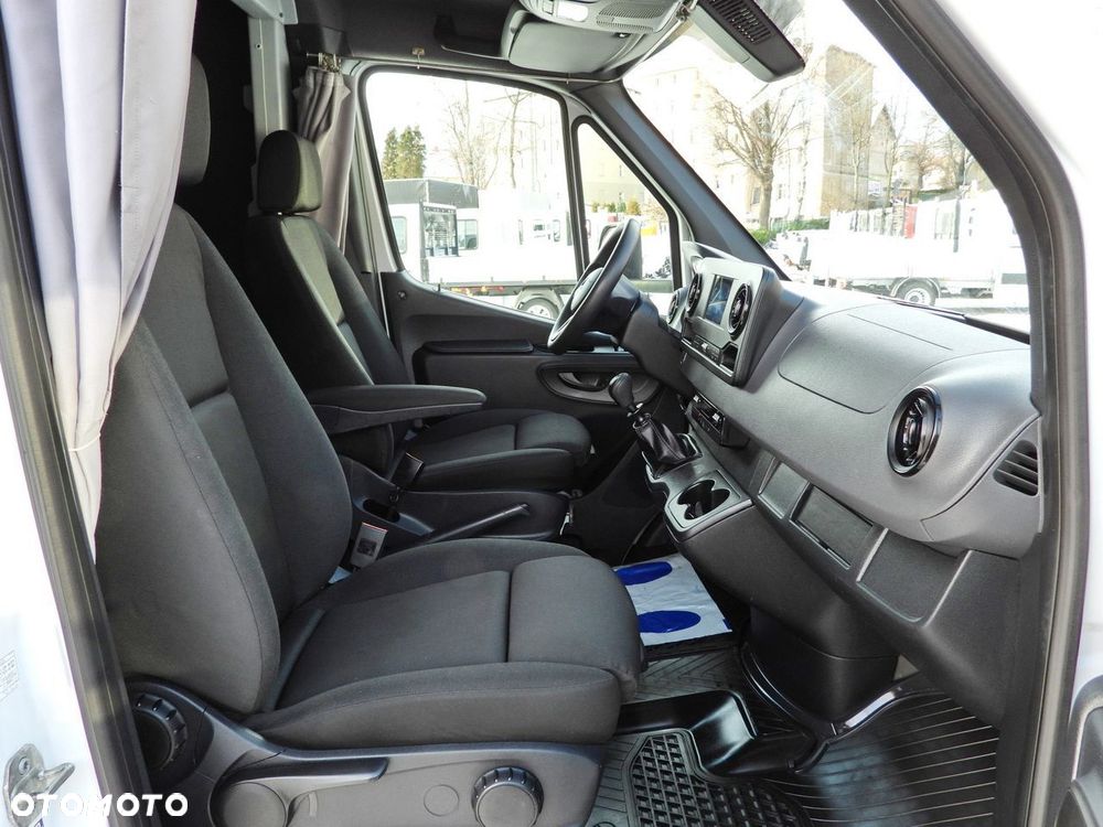 Mercedes-Benz SPRINTER 317 PLANDEKA 8 PALET WEBASTO TEMPOMAT LEDY KLIMATYZACJA  170KM - 39