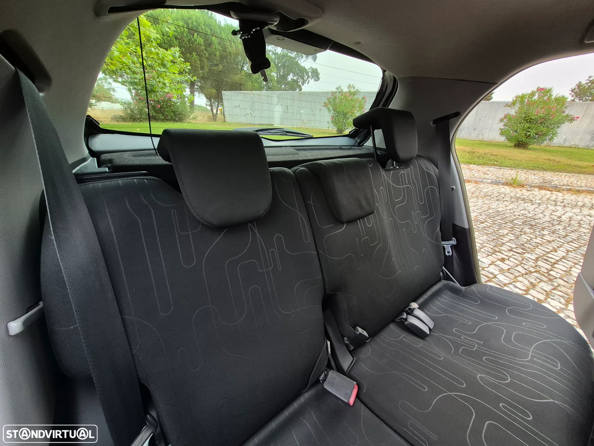 Toyota Yaris 1.0 VVT-i Comfort+AC - 19