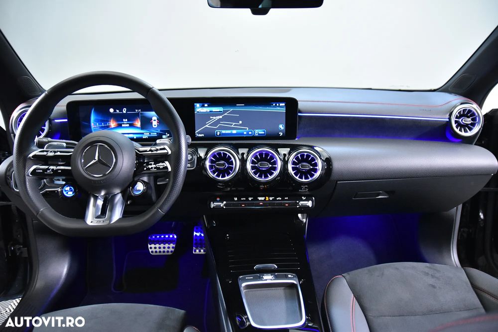 Mercedes-Benz CLA 35 AMG MHEV 4MATIC Coupe - 11