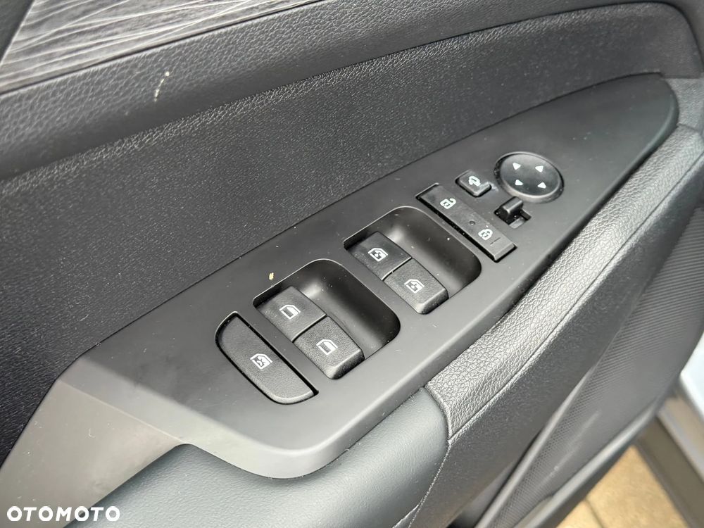 Kia Sportage 1.6 T-GDI L 2WD DCT - 16