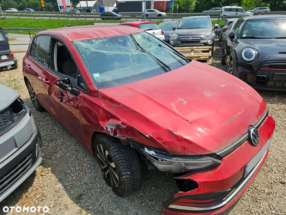Volkswagen Golf 1.0 eTSI OPF DSG Life - 8