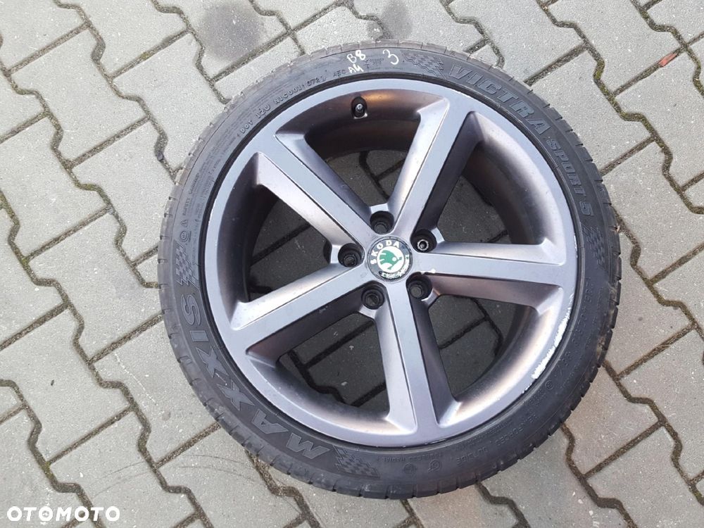 AUDI A4 B8 A5 8T FELGA ALUMINIOWA 18 5X112 - 1