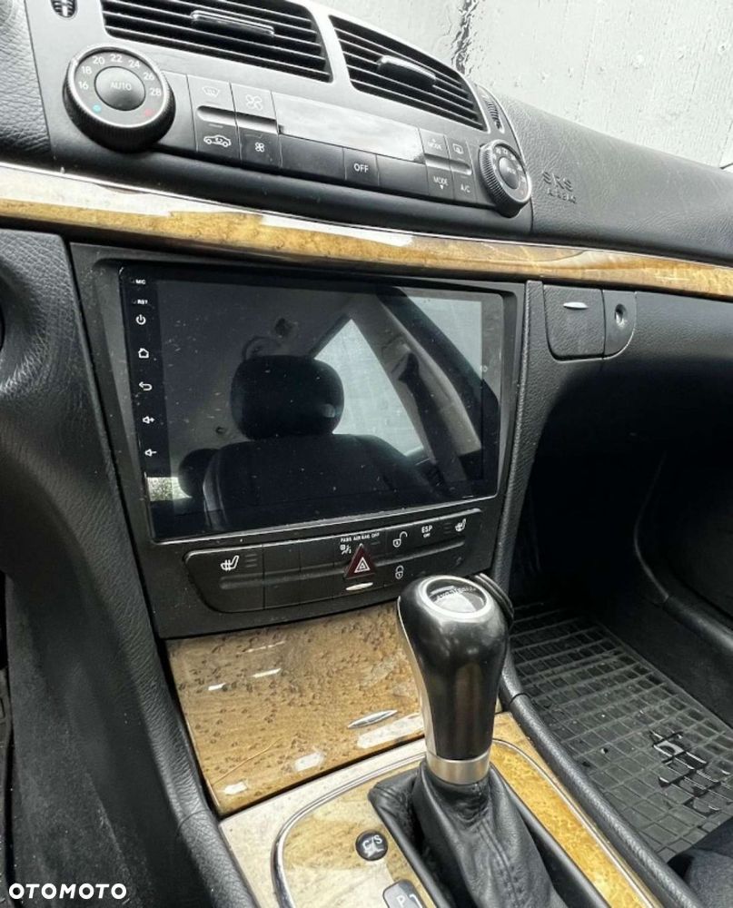 Mercedes-Benz Klasa E 200 T Kompressor Automatik Avantgarde - 11