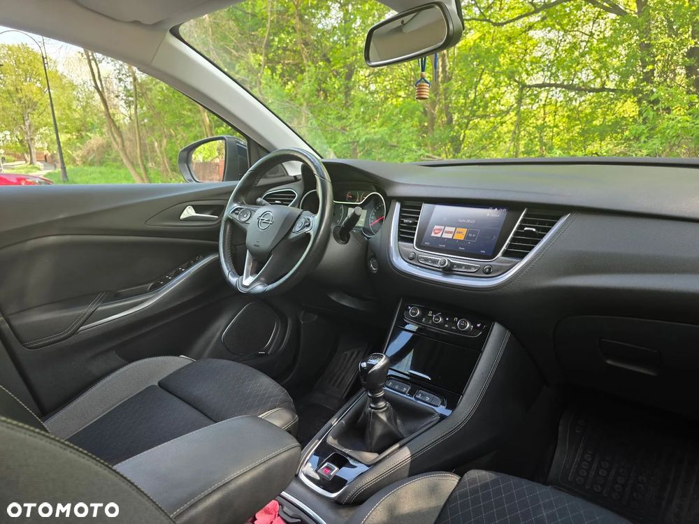 Opel Grandland X - 16