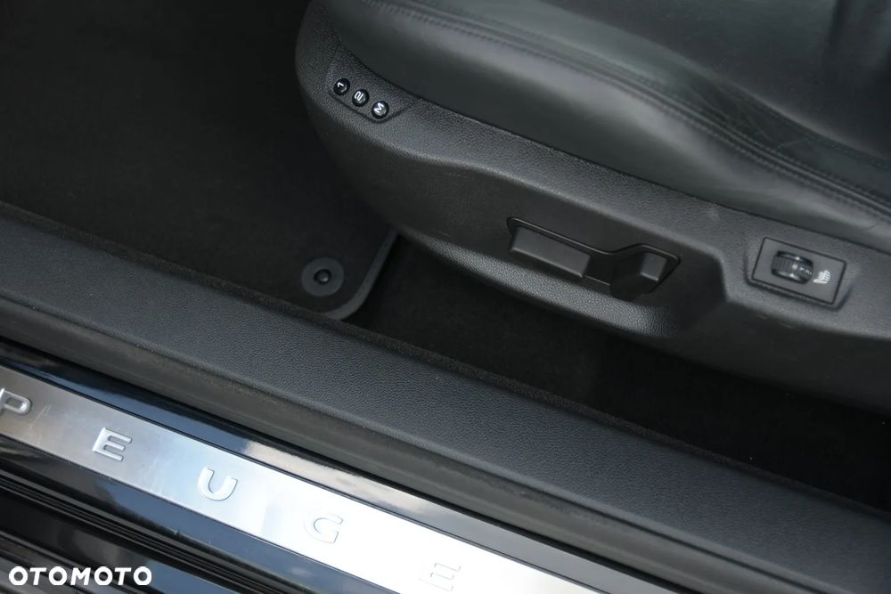 Peugeot RCZ 2.0 HDi - 25