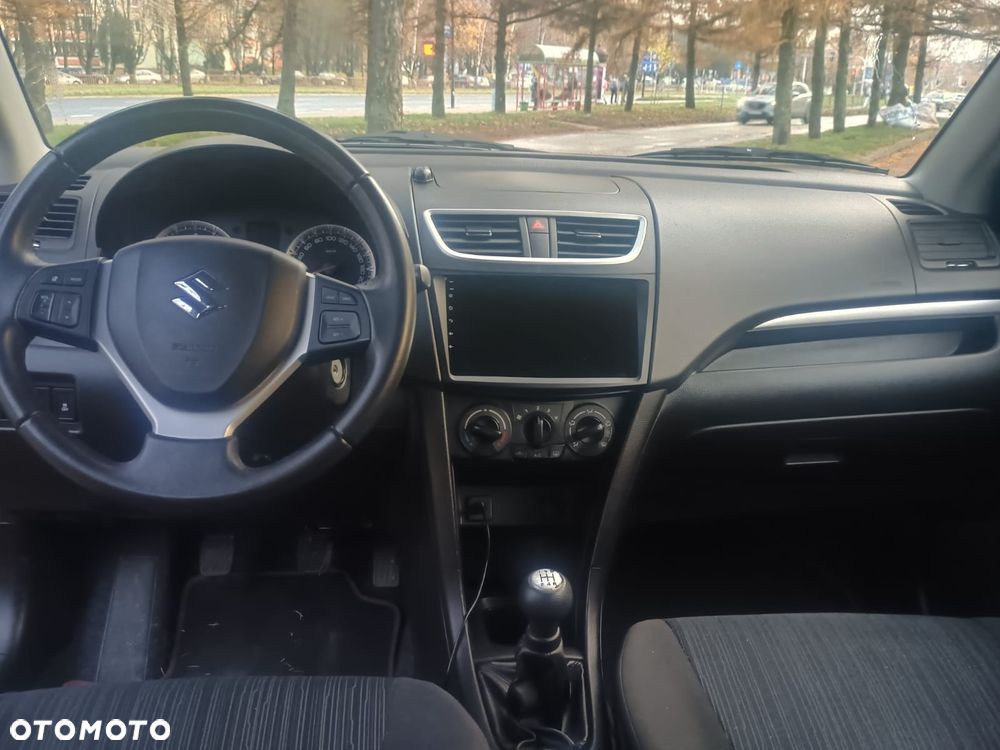 Suzuki Swift - 11