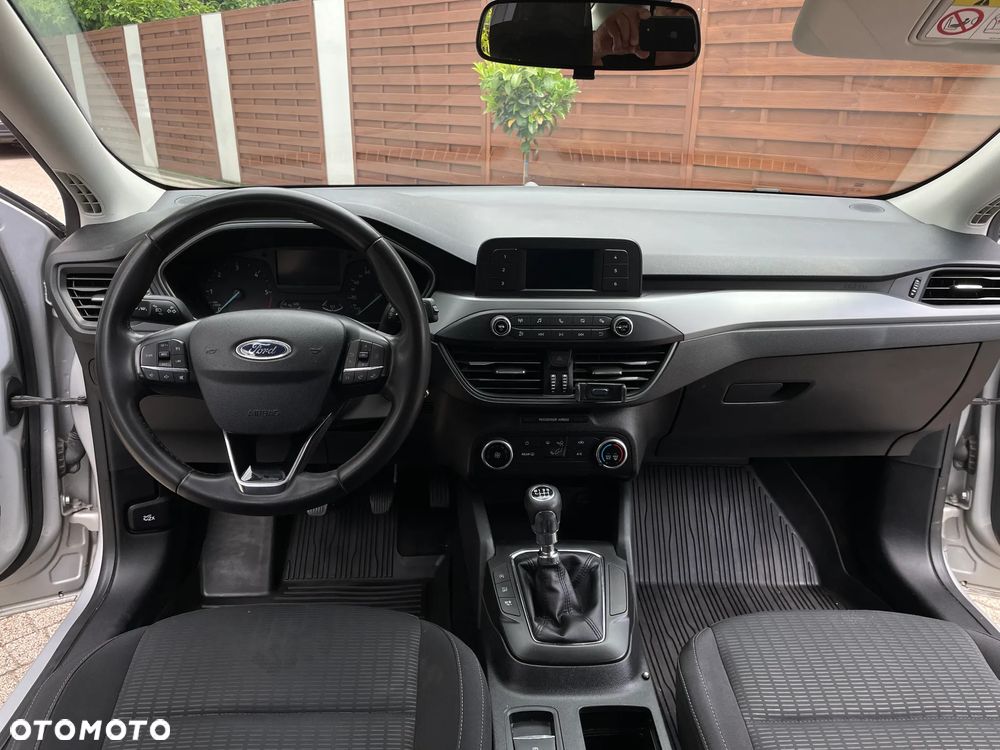Ford Focus - 9