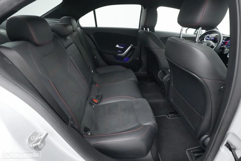 Mercedes-Benz A 180 Limousine d AMG Line Aut. - 28