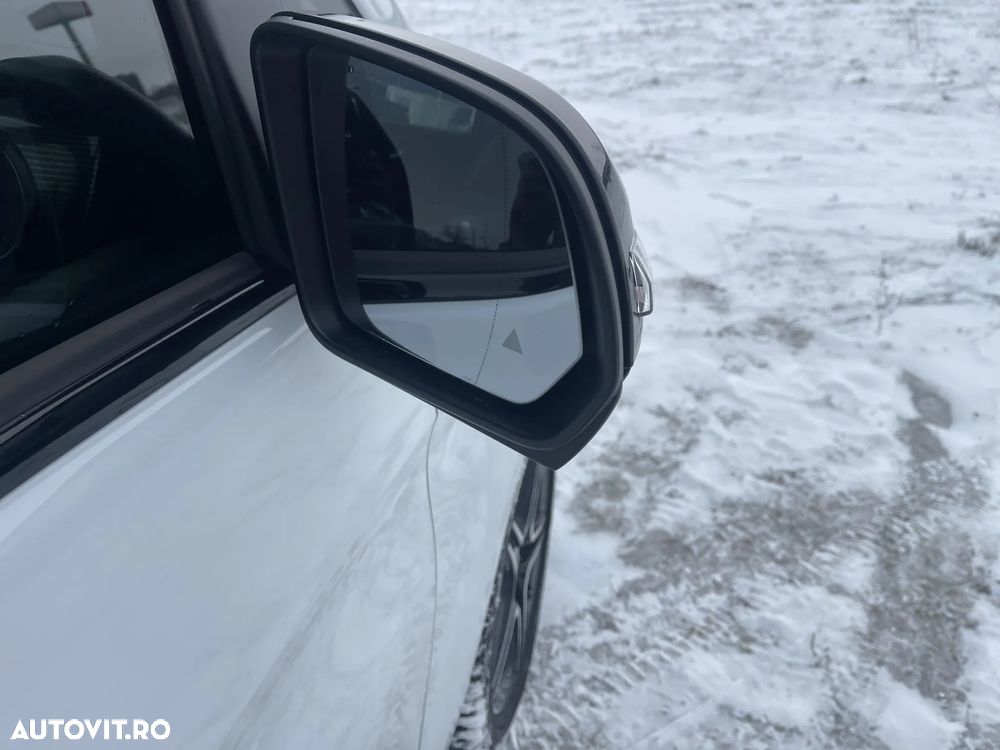 Mercedes-Benz V - 27