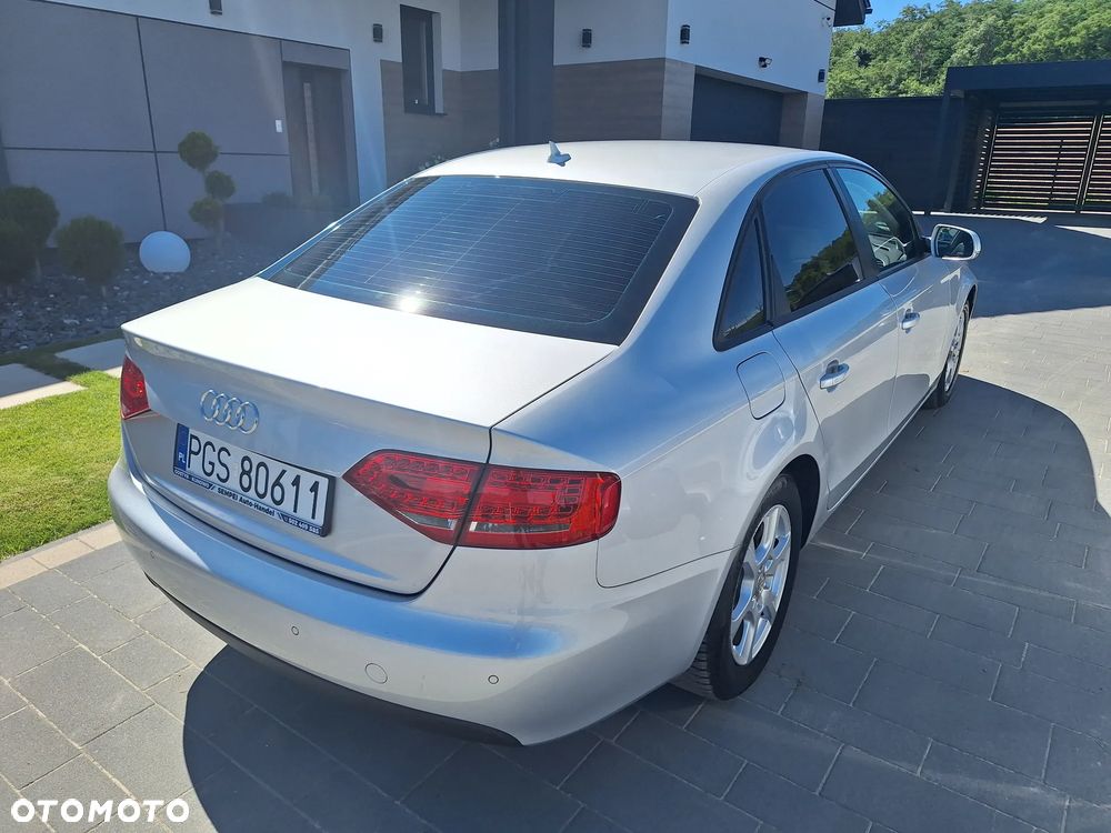 Audi A4 Limousine 2.0 TDI DPF Ambiente - 8