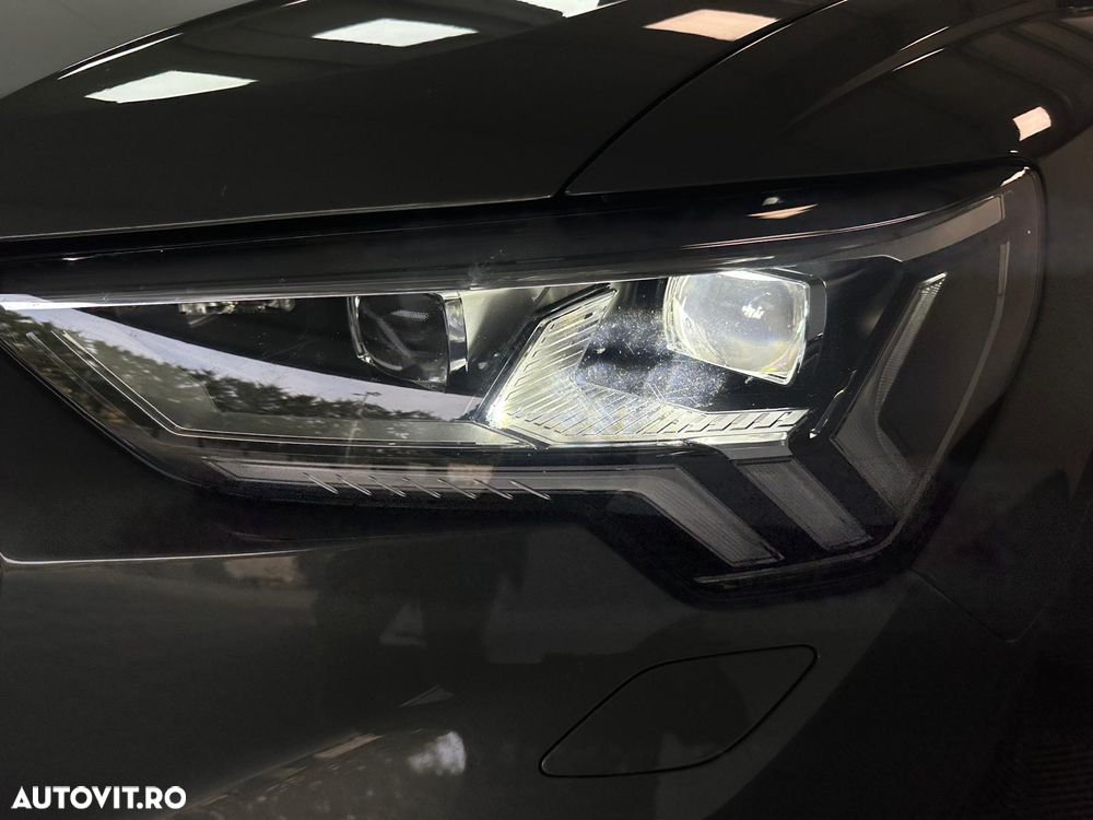 Audi Q3 2.0 40 TFSI S tronic quattro S Line - 16