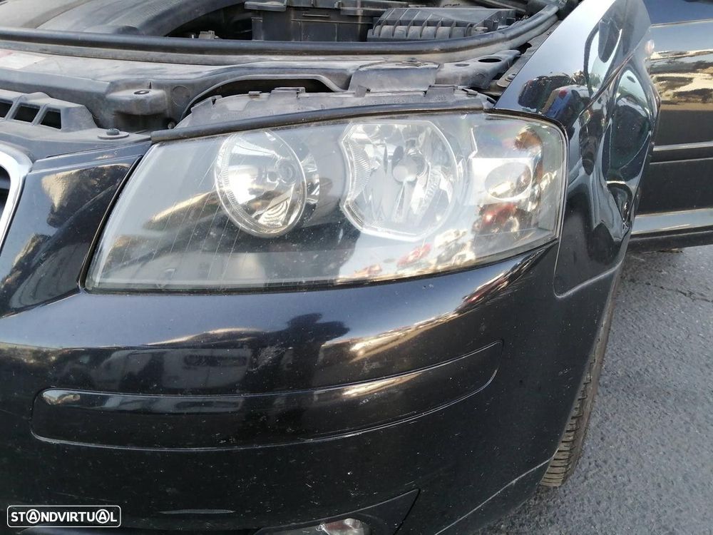FAROL ESQUERDO AUDI A3 2004 - - 1