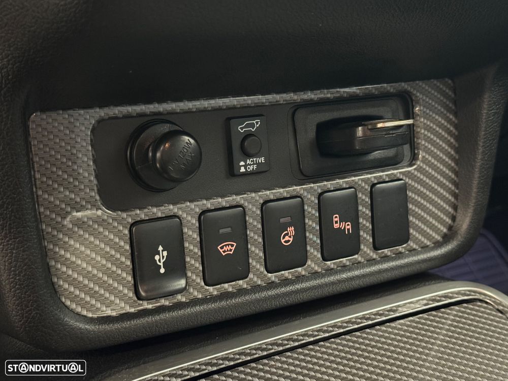 Mitsubishi Outlander 2.4 Intense - 32