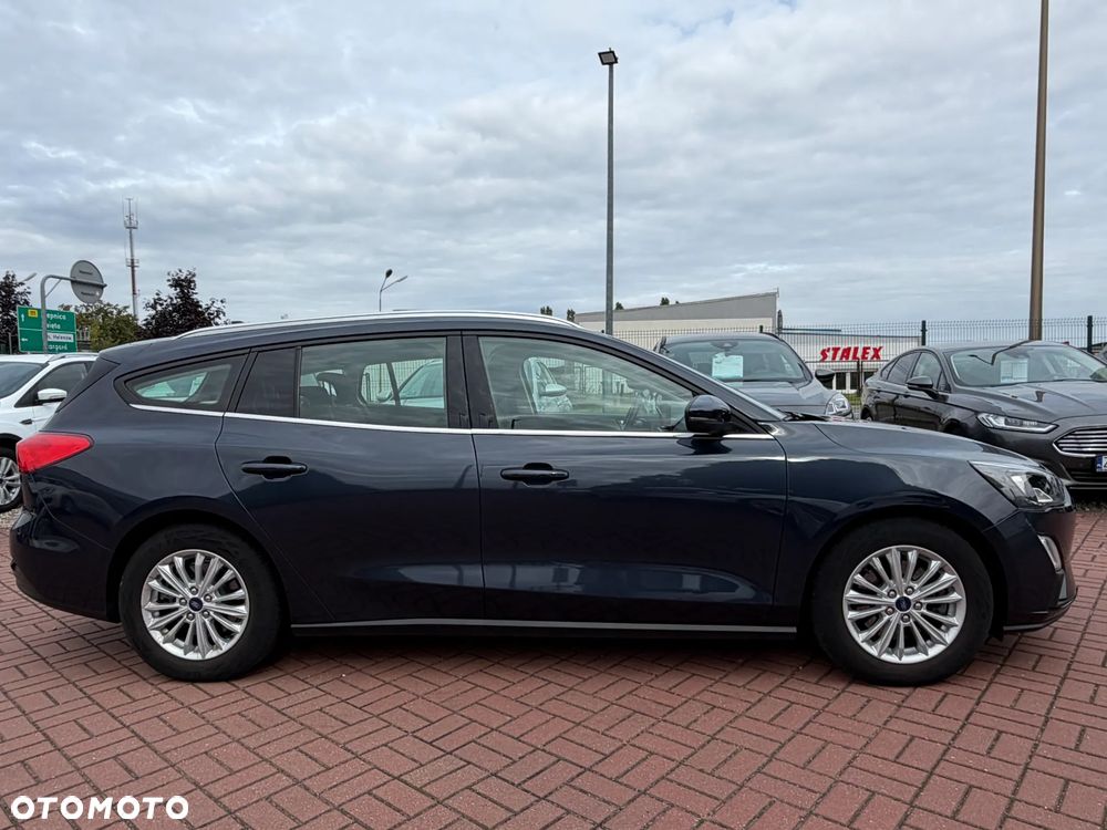 Ford Focus - 11
