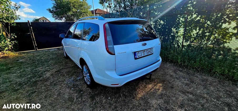 FORD Focus 2010 — imagine 3