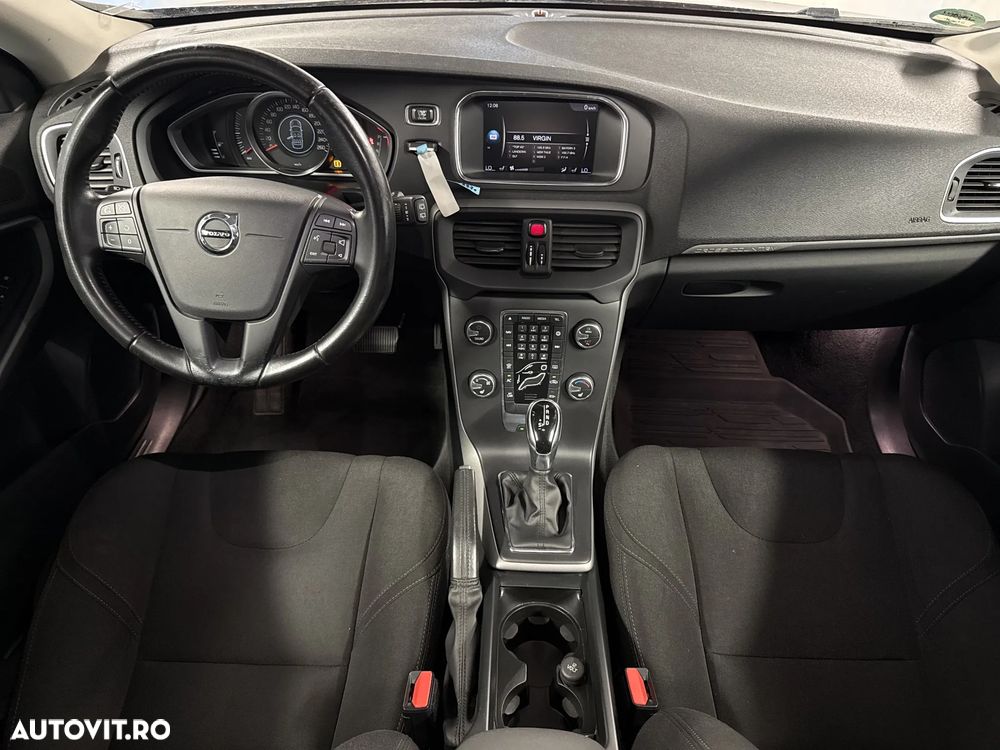 Volvo V40 D3 Geartronic Kinetic - 13