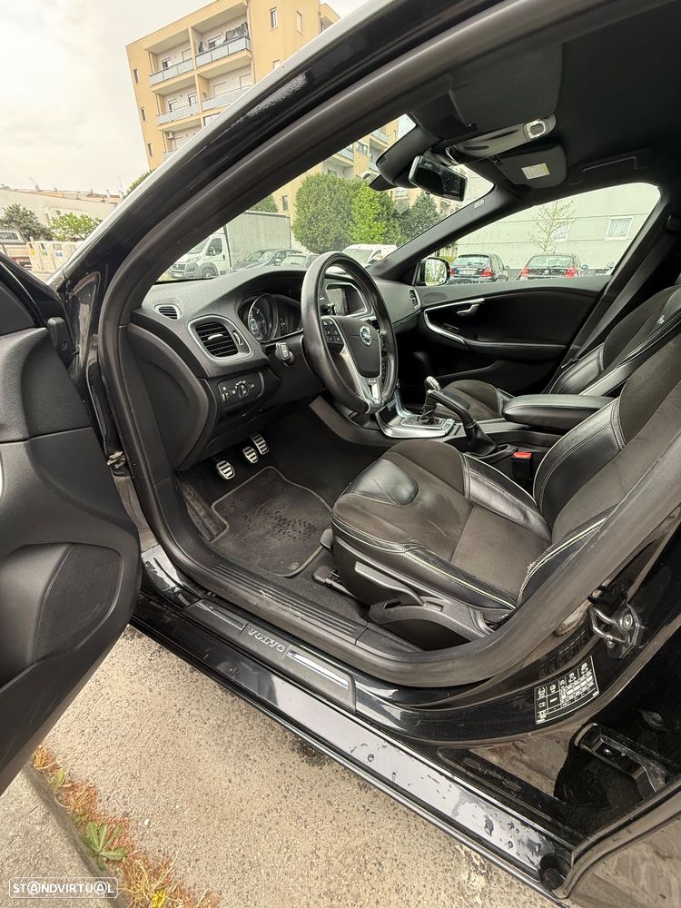 Volvo V40 D2 R Design - 20