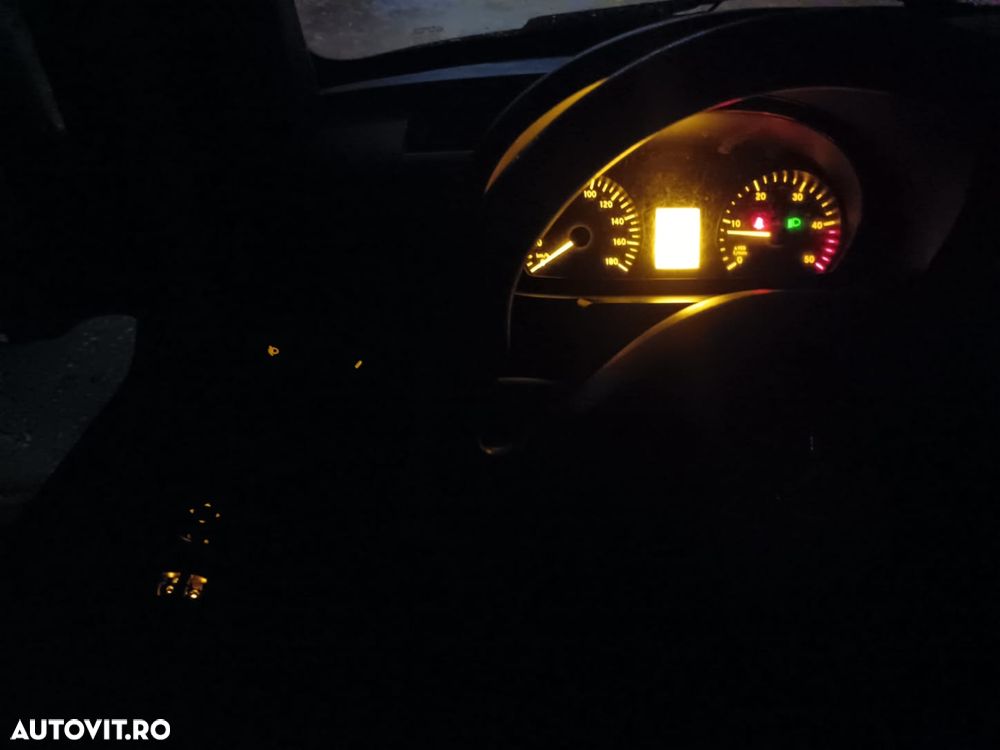 Mercedes-Benz Sprinter - 9