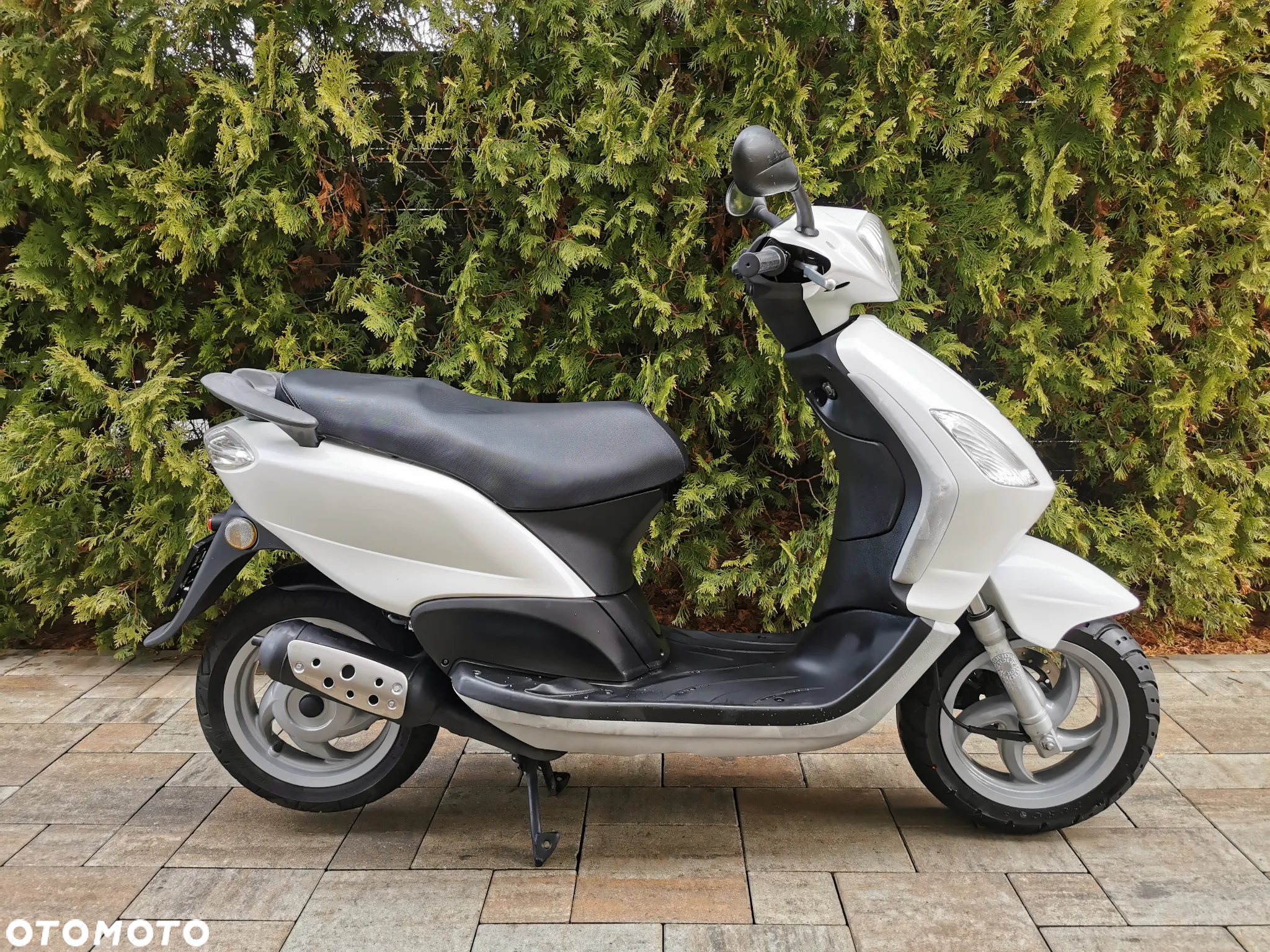 Piaggio FLY - 2