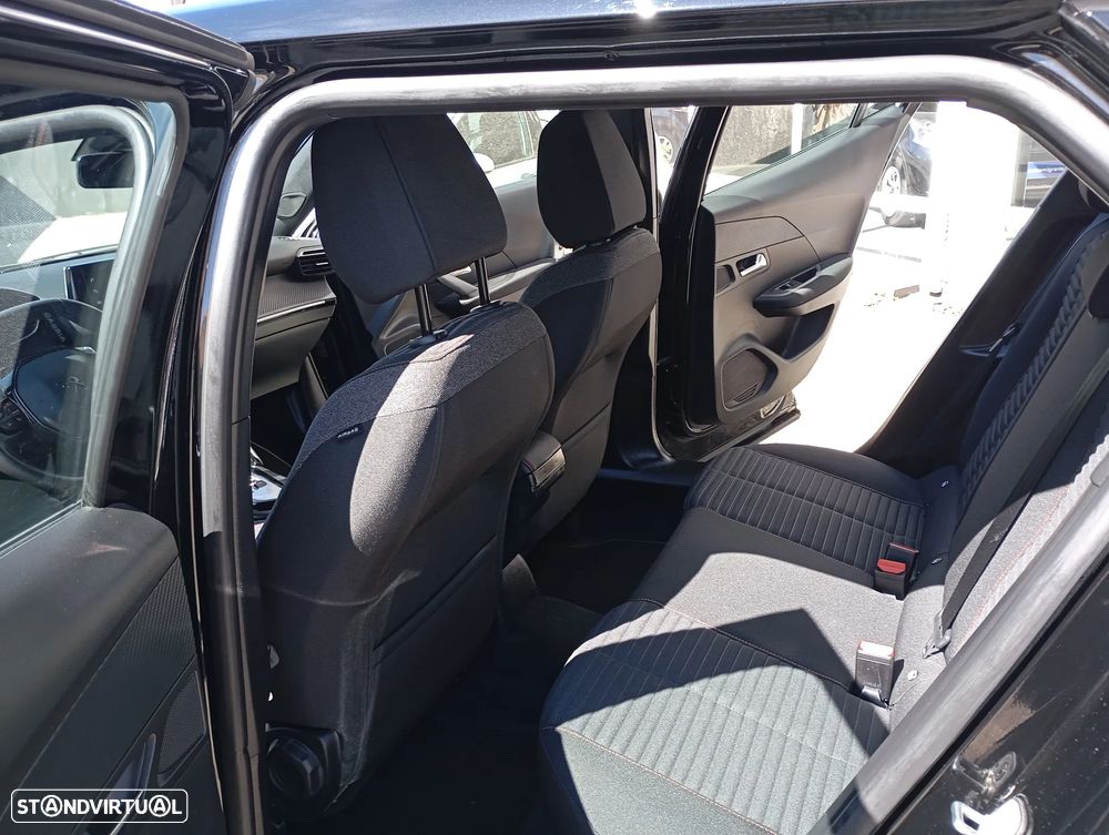 Peugeot 2008 PureTech 130 EAT8 Active Pack - 10