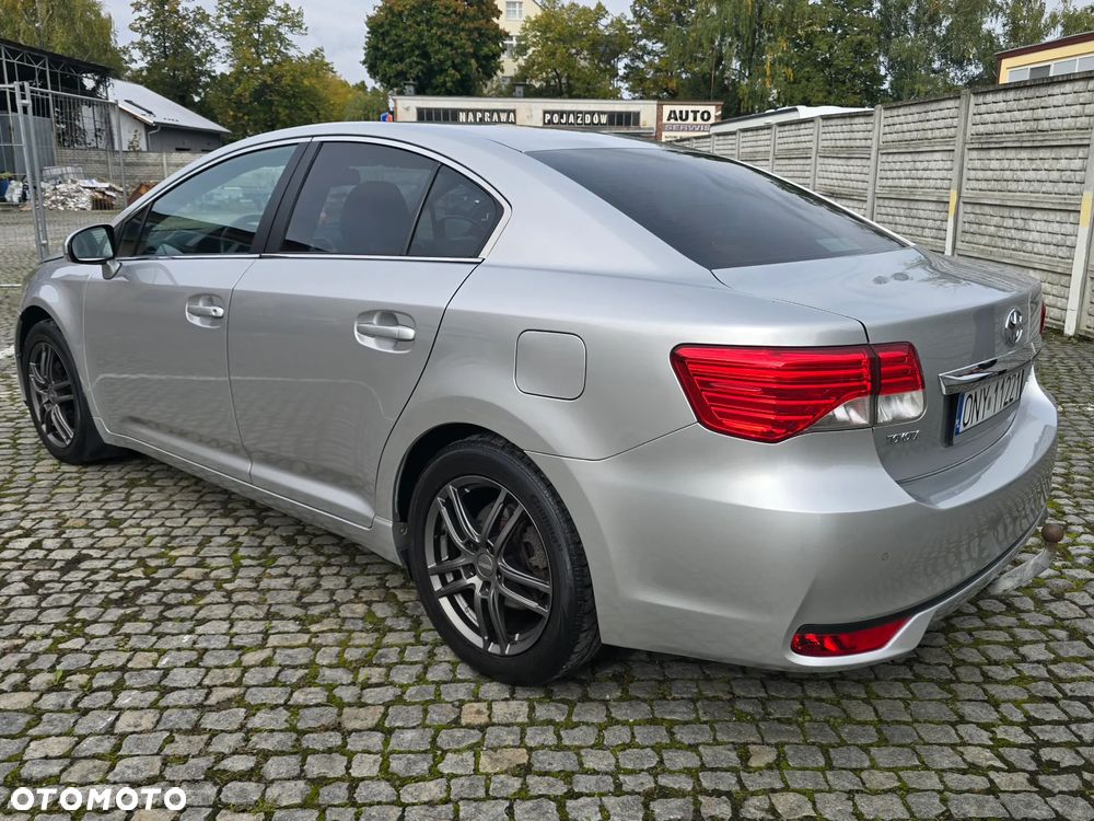Toyota Avensis 2.0 D-4D Sol+NAVI - 7