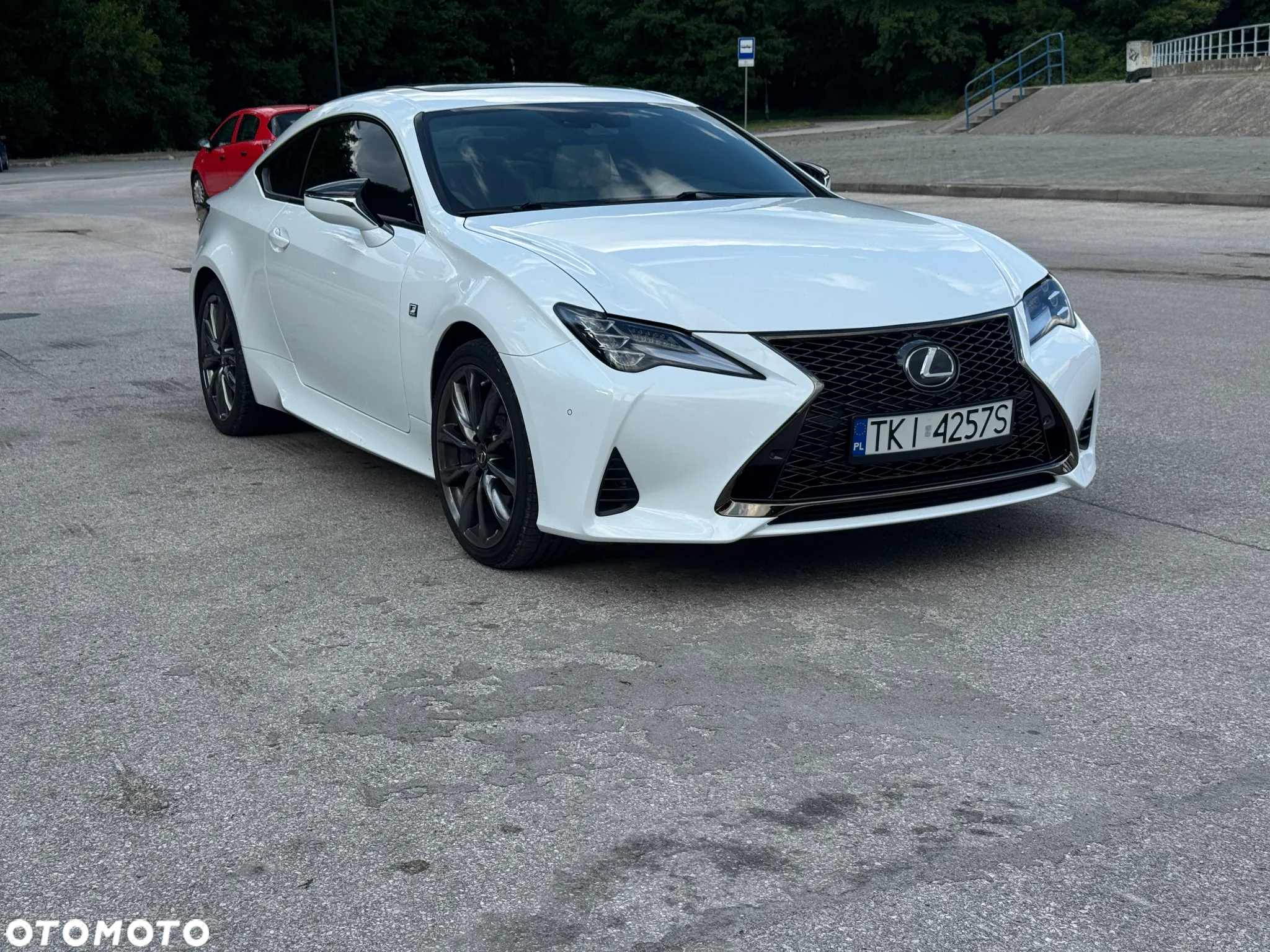 Lexus RC F Ultimate Edition - 4