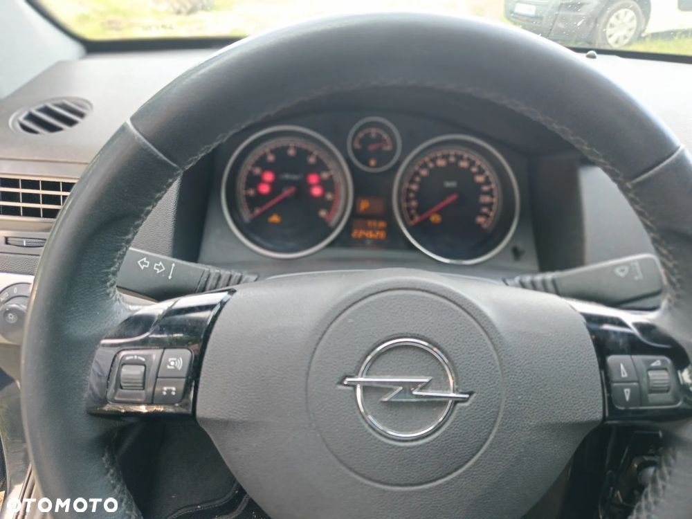 Opel Astra 1.8 Caravan Automatik NAVI - 6
