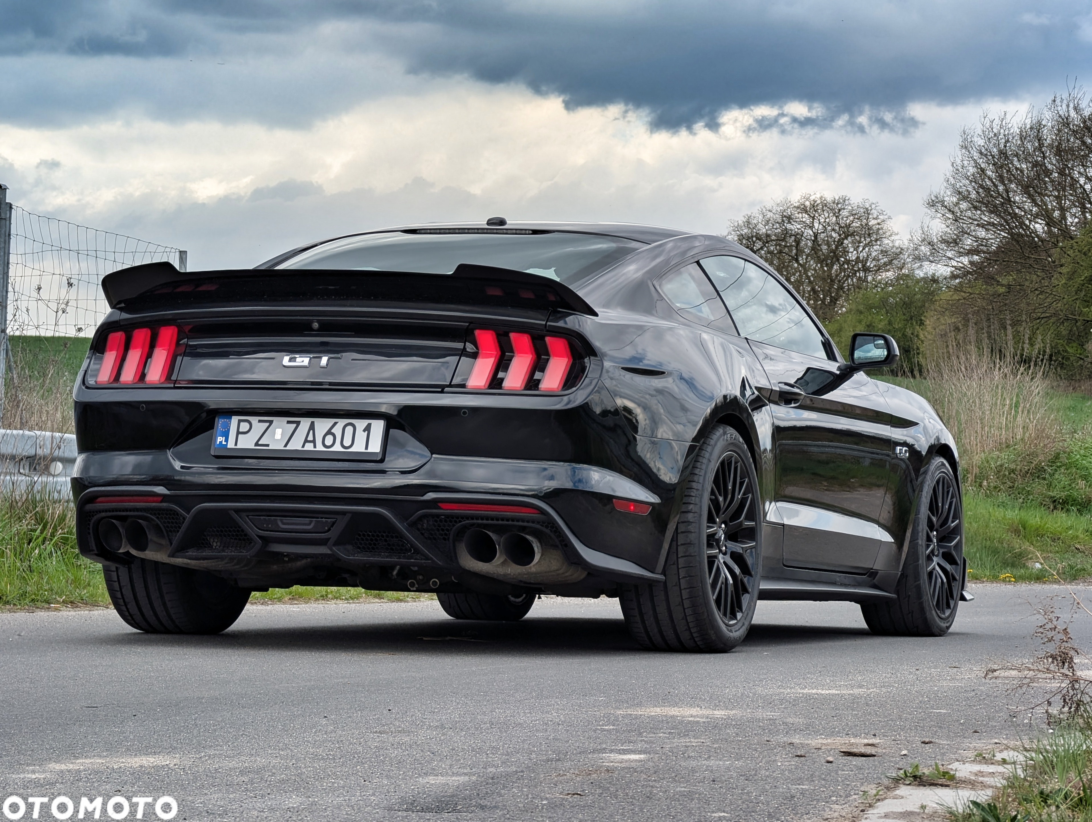 Ford Mustang 5.0 V8 GT - 4