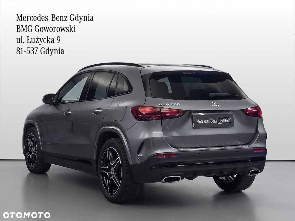 Mercedes-Benz GLA 200 AMG Line - 4