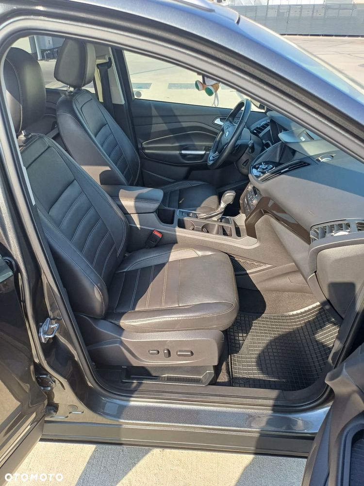 Ford Kuga - 4