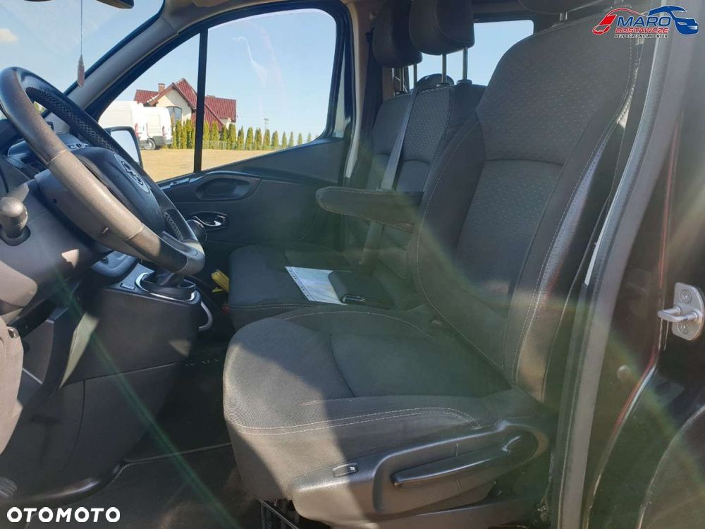 Renault TRAFIC LONG 6 OSÓB KLIMA NAVI HAK - 12