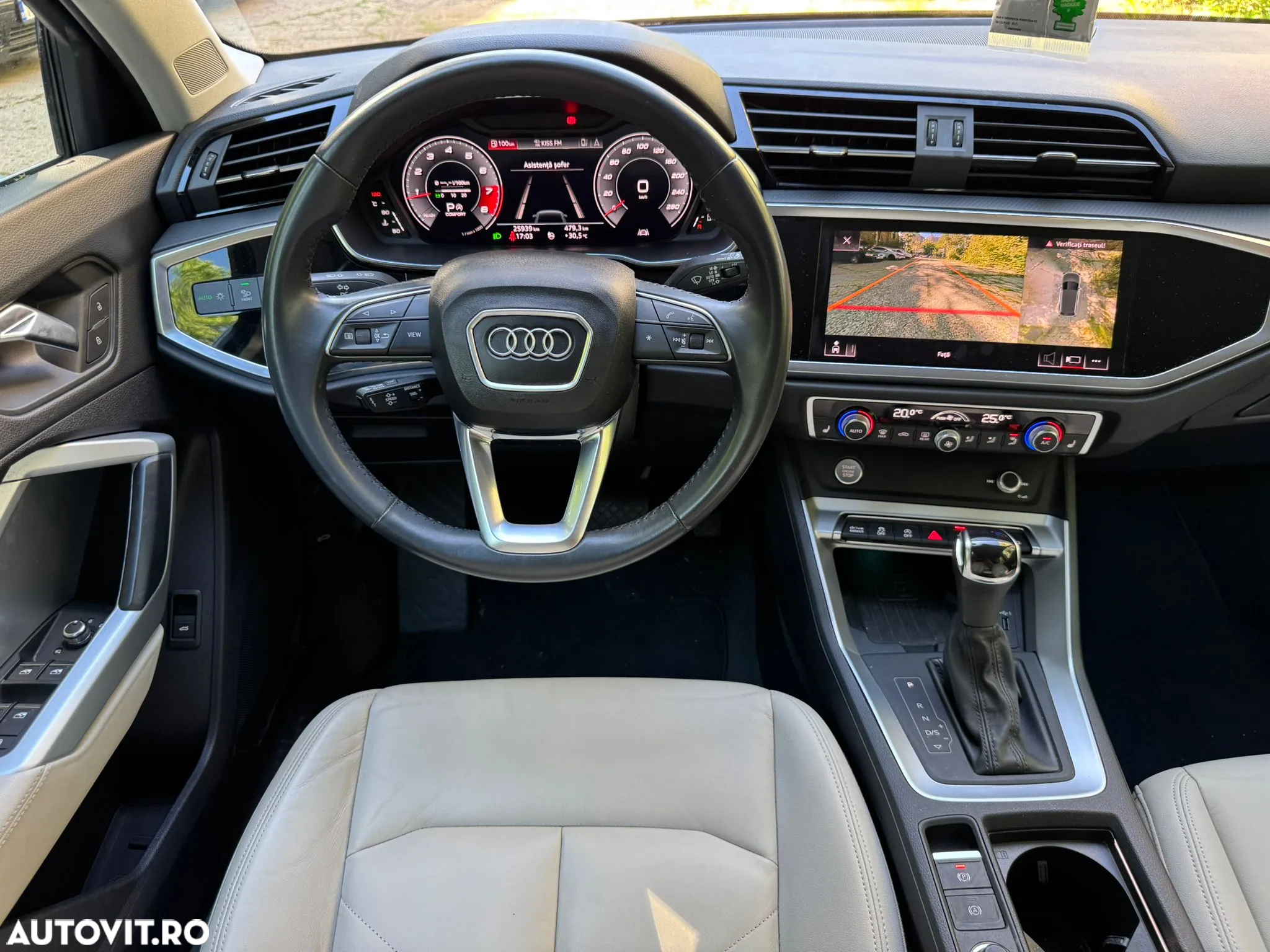 Audi Q3 2.0 40 TFSI S tronic quattro Advanced - 29