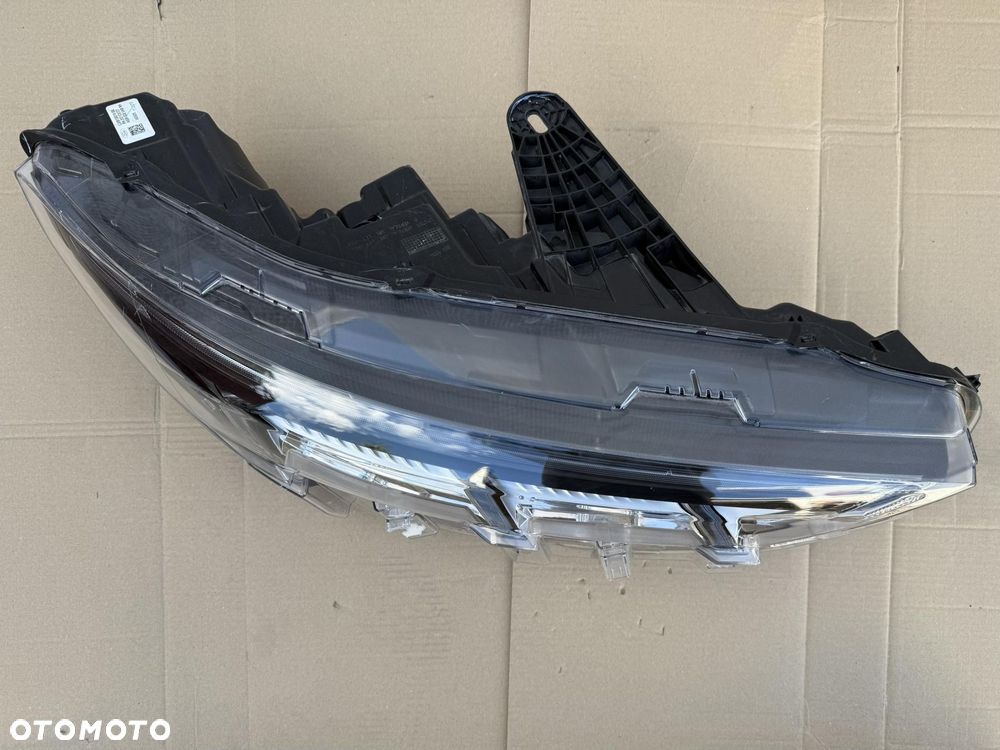 MUSTANG MACH-E LAMPA PRZEDNIA PRAWA LJ8B13E014 - 2