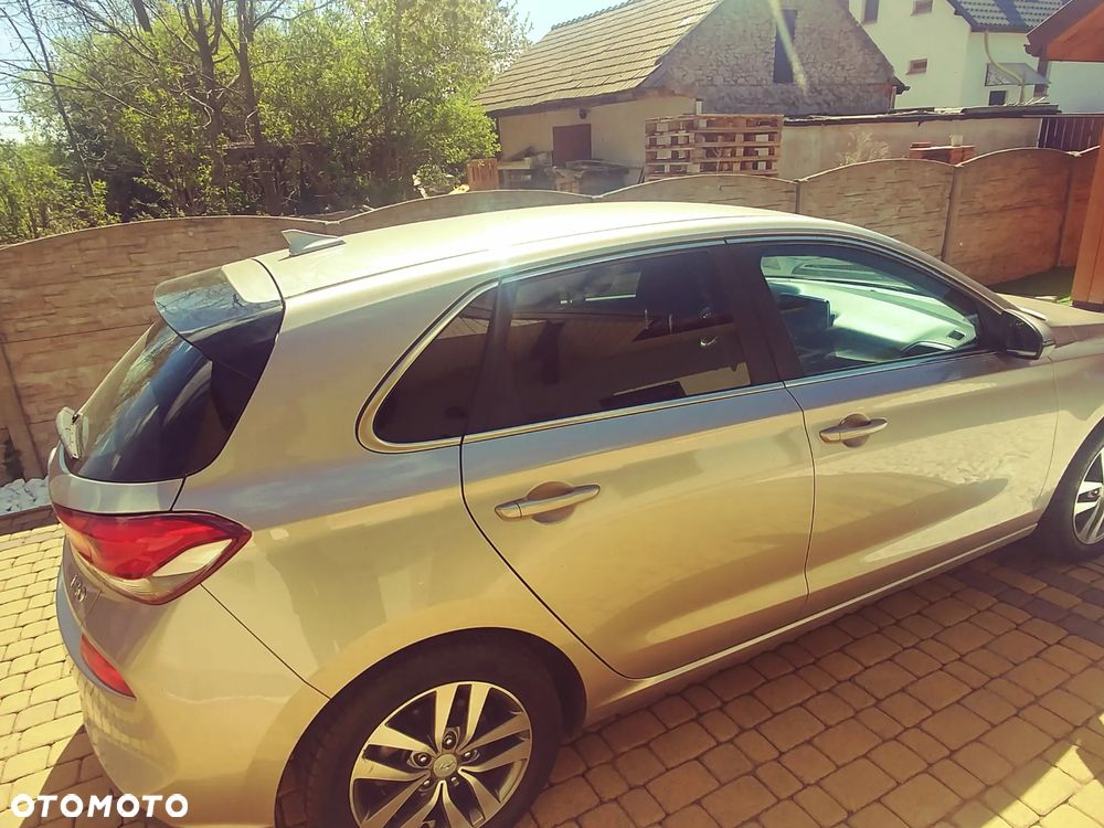 Hyundai i30 1.4 Comfort - 4