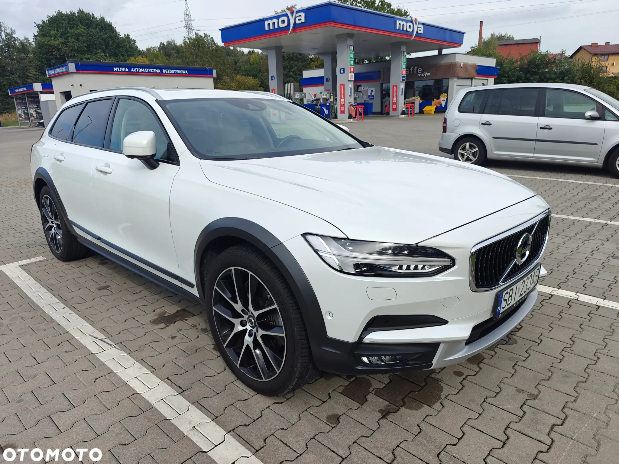 Volvo V90 Cross Country - 9